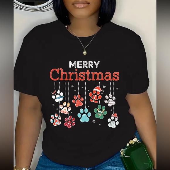 Women’s Black Merry Christmas Paw Print Crewneck Short Sleeve Tee. Sizes 0X & 1X - Picture 1 of 2